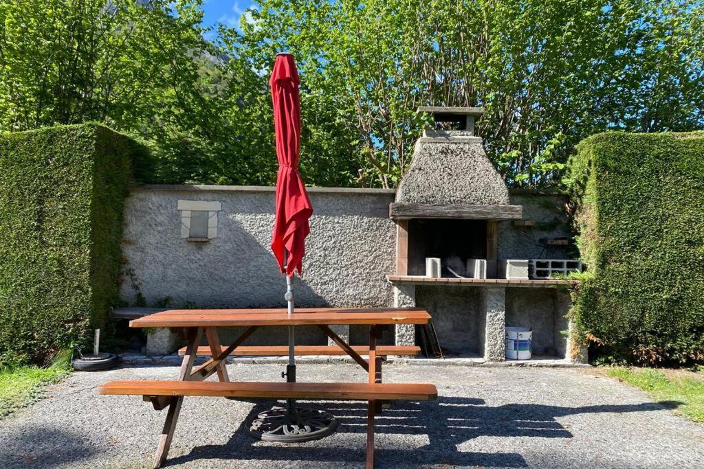 T2 Ensoleille. Terrasse, Jardin Commun, Vue, Parking. Apartment Cauterets Exterior photo